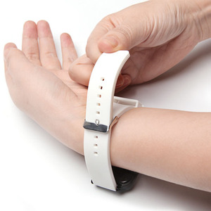 Meinoe Bracelet de sécurité pour personnes <span class=keywords><strong>âgée</strong></span>s <span class=keywords><strong>Alarme</strong></span> d'urgence personnelle pour personnes <span class=keywords><strong>âgée</strong></span>s - Product Image 3