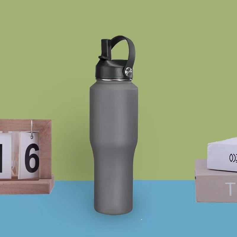 สีเทาเข้ม