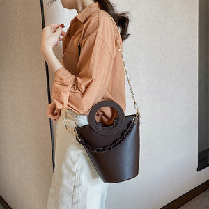 2024 nouveau sac seau décontracté mode sac anneau sac à main femmes chaîne sac à bandoulière - Product Image 4