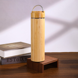 Bouteille d'eau en bambou 500ml, bouteille d'eau en acier inoxydable avec couvercle en bambou, large choix de styles, logo personnalisé - Product Image 2