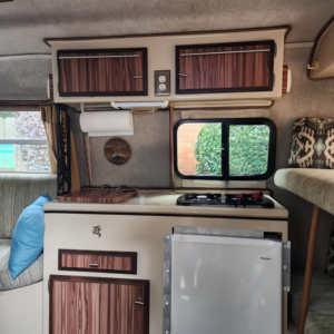 Remolque de Viaje Retro Vintage Personalizado, Caravana Pequeña para Acampar, Carrito de Comida Móvil Ligero <span class=keywords><strong>en</strong></span> <span class=keywords><strong>Venta</strong></span> - Product Image 4