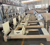 Lit de Pilates Commercial en Bois d'Érable – Appareil en Bois Ergonomique pour le Corps, Idéal pour Studio de Pilates