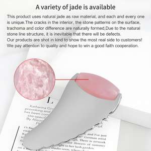 Outil <span class=keywords><strong>de</strong></span> massage facial 2-en-1 <span class=keywords><strong>de</strong></span> qualité supérieure en gros : <span class=keywords><strong>rouleau</strong></span> <span class=keywords><strong>de</strong></span> <span class=keywords><strong>jade</strong></span> naturel et Gua Sha en métal avec logo et boîte d'emballage personnalisables - Product Image 3