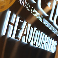 Entreprise Affaires Publicité Extérieure Cadre En Métal Acrylique 3D Logo Led Lumière Lettre Signe Conseil Visage Lit Canal Plateau Signe