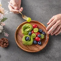 Assiettes en bois rondes de 5,9 pouces, légères, classiques, faites à la main, pour servir des plats, des collations, des aliments, ou comme cadeau.