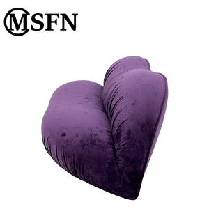 Msfn Thiết Kế Ban Đầu Màu Tím Môi Hình <span class=keywords><strong>Sofa</strong></span> Gỗ Rắn Khung Mật Độ Cao Miếng Bọt Biển Vải Sang Trọng Bọc Cho Phòng Khách Nghệ Thuật - Product Image 3