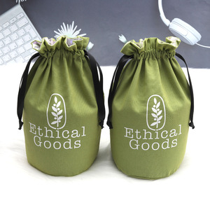 Sac à cordon en coton et lin au design spécial populaire, avec logo personnalisé imprimé, pour emballage cadeau de canettes, tubes, parfums, pochette anti-poussière en coton et lin - Product Image 1