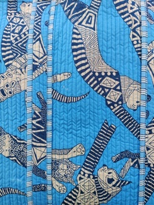 Bolso de mano acolchado bohemio hecho a mano de algodón 100%, respetuoso con el medio ambiente, sostenible, reversible, con estampado de animales y flores, resistente para la vida diaria - Product Image 3