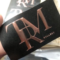 Étiquettes de bouteilles de parfum imperméables en métal imperméables conçues en usine étiquettes d'emballage à usage durable et exclusif