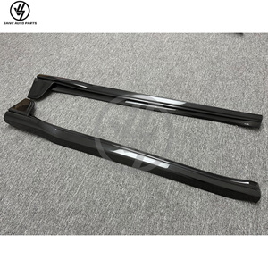 Faldones Laterales Adicionales de Fibra de Carbono Seca con Acabado Brillante y Tejido Twill de Alta Calidad para Porsche Carrera 992 Turbo S 2020-2023 - Product Image 6