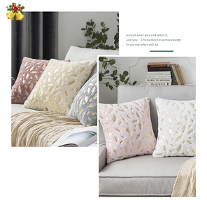 <span class=keywords><strong>Funda</strong></span> de almohada decorativa de Navidad, <span class=keywords><strong>funda</strong></span> de cojín con estampado de <span class=keywords><strong>plumas</strong></span> doradas suaves, de lujo, gran oferta, Festival - Product Image 6