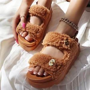 SL-0263 جديد المرأة الصنادل مستقيم مشبك سميكة وحيد أبلى الجلد المدبوغ أزياء الصوف الأحذية صندل مسطح - Product Image 5