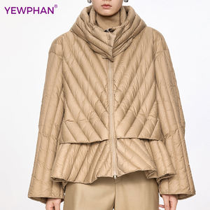 Veste en duvet marron pour femmes de luxe de haute qualité manteau bouffant personnalisé 90% duvet de <span class=keywords><strong>canard</strong></span> blanc - Product Image 1