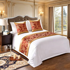 Tappeto/Coperta Decorativa per Letto in Poliestere 200TC Anti-Acaro con Motivo Floreale, Ottima Caduta, Abbinamento Colori, per Hotel - Product Image 1