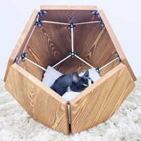 Lit d'intérieur en bois pour chat