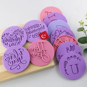 Pemotong Timbul Huruf Pernikahan Hari Valentine Baru, Cetakan Kue/Stempel Pemotong Kue, Alat Kue Fondant Stempel Kue untuk Memanggang