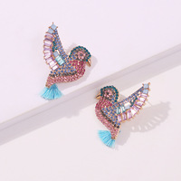 Nouvelles boucles d'oreilles pendantes tendance en forme de petit oiseau, incrustées de diamants colorés, en alliage personnalisé, avec franges, cadeau pour femme