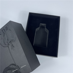 Caja de embalaje de crema facial de papel con logotipo de lámina negra de alta calidad con <span class=keywords><strong>EVA</strong></span> de terciopelo negro - Product Image 1