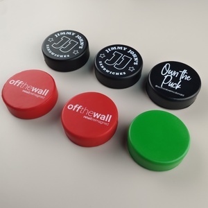 Pelota Antiestrés de Espuma PU con Diseño de Disco de Hockey, Personalizable con Logotipo, Ideal para Eventos Deportivos y Oficina - Product Image 3