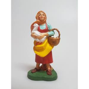 MUJER CON GANSO Y CESTA EN COLORES VIVOS PVC H. 10CM - Product Image 1