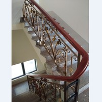 Main courante élégante en acier doux, rampes d'escalier d'extérieur en acier pour escaliers