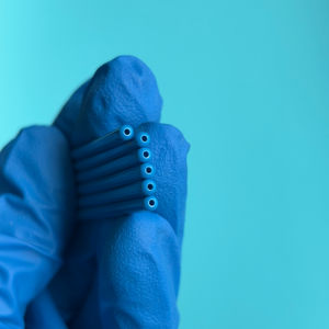 ओम चिकित्सा डिस्पोजेबल प्लास्टिक ब्लू मल्टी लुमेन पेबक्क्टेटर ड्रिलिंग के साथ - Product Image 2