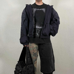 Veste à capuche zippée courte noire délavée avec patchwork et logo personnalisé, style streetwear, vente en gros - Product Image 5