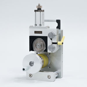 Machine de découpe et de refendage de bobines d'acier de taille de bureau à faible vitesse, d'origine japonaise, 220V, capacité de 1 tonne - Product Image 1