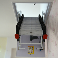 Échelle de grenier télescopique électrique moderne en aluminium avec verrouillage manuel, capacité de charge 300 kg, 10 pieds de hauteur, 12 marches, Henzs 45