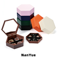 Boîte à bijoux hexagonale en cuir PU avec miroir, organisateur double couche en velours pour bagues, boucles d'oreilles, colliers, rangement de voyage, logo personnalisé
