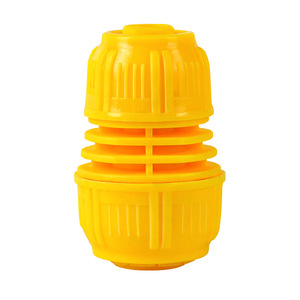 Adaptador de Plástico Guoma Ruixiang de 4 Puntas a 1 Pulgada, Conector Rápido para Manguera de Grifo, Extensión para Tubería de Agua de Jardín - Product Image 3