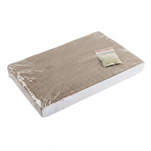 Grattoir à griffes pour chat Amistar, petit, double face, en carton ondulé, avec herbe à chat pour chats et chatons - Product Image 1