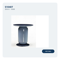 Table basse sculpturale moderne pour projet de villa de luxe au Royaume-Uni, finition laquée brillante HDF, couleur personnalisée, OEM, chambre d'hôtel, salon
