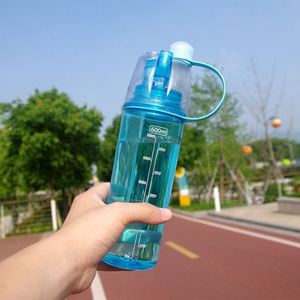 Bouteille d'eau en plastique de 600 ml, bouteille d'eau de sport avec vaporisateur - Product Image 4