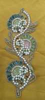 Vente en gros patch perlé à la main en chenille de meilleure qualité, broderie de paillettes, patchs de vêtements décoratifs pour robe de mariée prêts à l'exportation