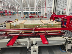 Photovoltaic Glass Strapping <b>Machine</b> Gantry Auto <b>Binding</b> Equipment With Roller Conveyor For Palletized PV Glass Pack - Product Image 4