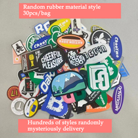 Insigne brodé personnalisé de haute qualité avec des patchs en tissu feutre avec logo de marque pour la couture sur/crochet et boucle arrière