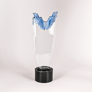 Trofeo de estrella de premios deportivos de cristal Liuli personalizado, corona <span class=keywords><strong>Globel</strong></span> con logotipo grabado, trofeo de Decoración de mesa - Product Image 4