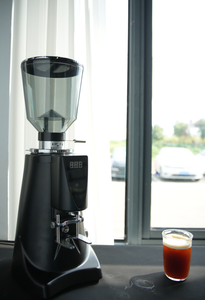 Molinillo de Café Eléctrico con Muelas Planas de 68 mm y Pantalla Digital - Product Image 3