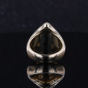 Anillo de compromiso de oro amarillo de 10K con diamante cultivado en laboratorio de 4 quilates, corte pera, estilo sello, con bisel E VS1. - Product Image 3