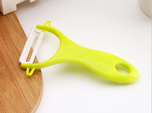 Éplucheur multifonction créatif en céramique pour fruits et légumes, outil de cuisine domestique, couteau éplucheur en plastique pour pommes et pommes de terre - Product Image 3