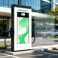 NOUVEAU Chargeur EV AC double pistolet WAIZIDA Série G Type 1 J1772 avec écran publicitaire 43 pouces et paiement par point de vente – Station de recharge commerciale pour véhicules électriques