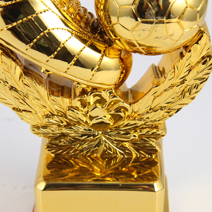 كأس على شكل حذاء مطلي بالذهب لجوائز كرة القدم للأبطال - Product Image 5