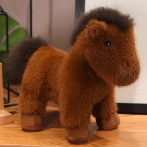 Nouveau jouet en peluche super doux en forme de cheval noir, blanc ou marron, directement de l'usine, cadeau pour les propriétaires de marques / les détaillants en chaîne / les distributeurs - Product Image 3
