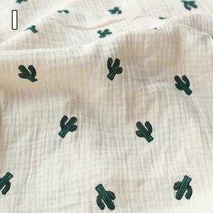 Tissu en <span class=keywords><strong>mousseline</strong></span> de coton à double couche froissé imprimé et lavé au sable <span class=keywords><strong>pour</strong></span> <span class=keywords><strong>les</strong></span> vêtements de bébé, <span class=keywords><strong>les</strong></span> couvertures, <span class=keywords><strong>les</strong></span> rideaux, <span class=keywords><strong>les</strong></span> auvents, OEKO-TEX - Product Image 5