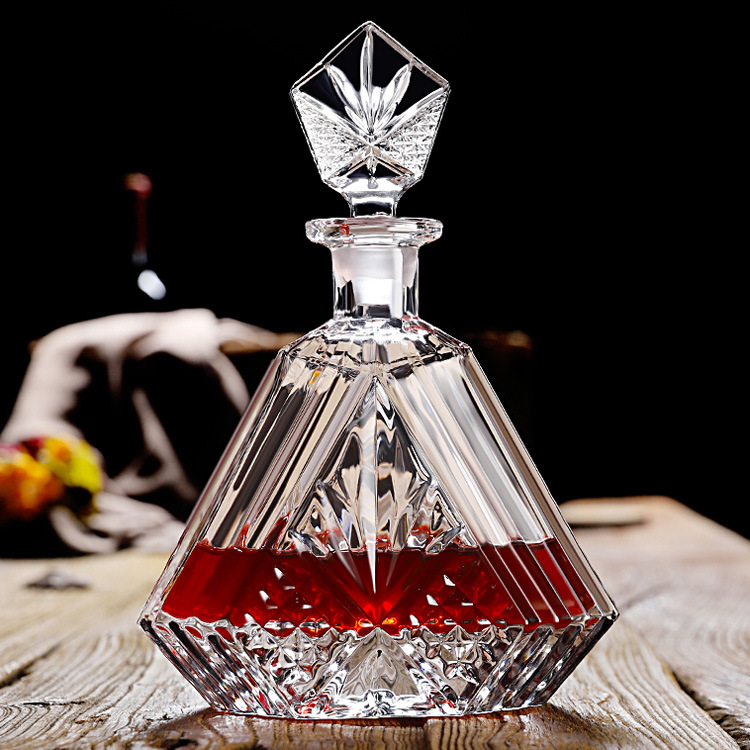 Barware Classic Clear Glass Decanter 750ml Plain Whiskey Decanter for Bourbon Liquor