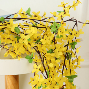 ช่อดอกฟอร์ซิเทียประดิษฐ์สีเหลืองจาก Kyomyo สำหรับตกแต่งบ้าน งานแต่งงาน และกลางแจ้ง - Product Image 4