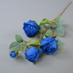 Rosa rossa fiore per la tavola <span class=keywords><strong>da</strong></span> <span class=keywords><strong>giardino</strong></span> decorazione gambo lungo <span class=keywords><strong>Rose</strong></span> artificiali di seta con gambo singolo 4 <span class=keywords><strong>Rose</strong></span> <span class=keywords><strong>da</strong></span> <span class=keywords><strong>giardino</strong></span> - Product Image 1