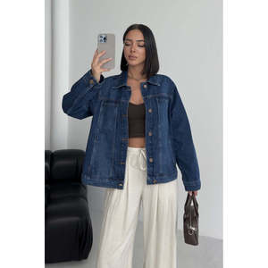 Veste en jean simple bleu foncé en coton lavable pour femme avec détails de poches - Product Image 6