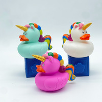 Canard en caoutchouc Spiderman, jouet de bain en plastique en forme d'animal, canard de bain en vinyle pour la promotion